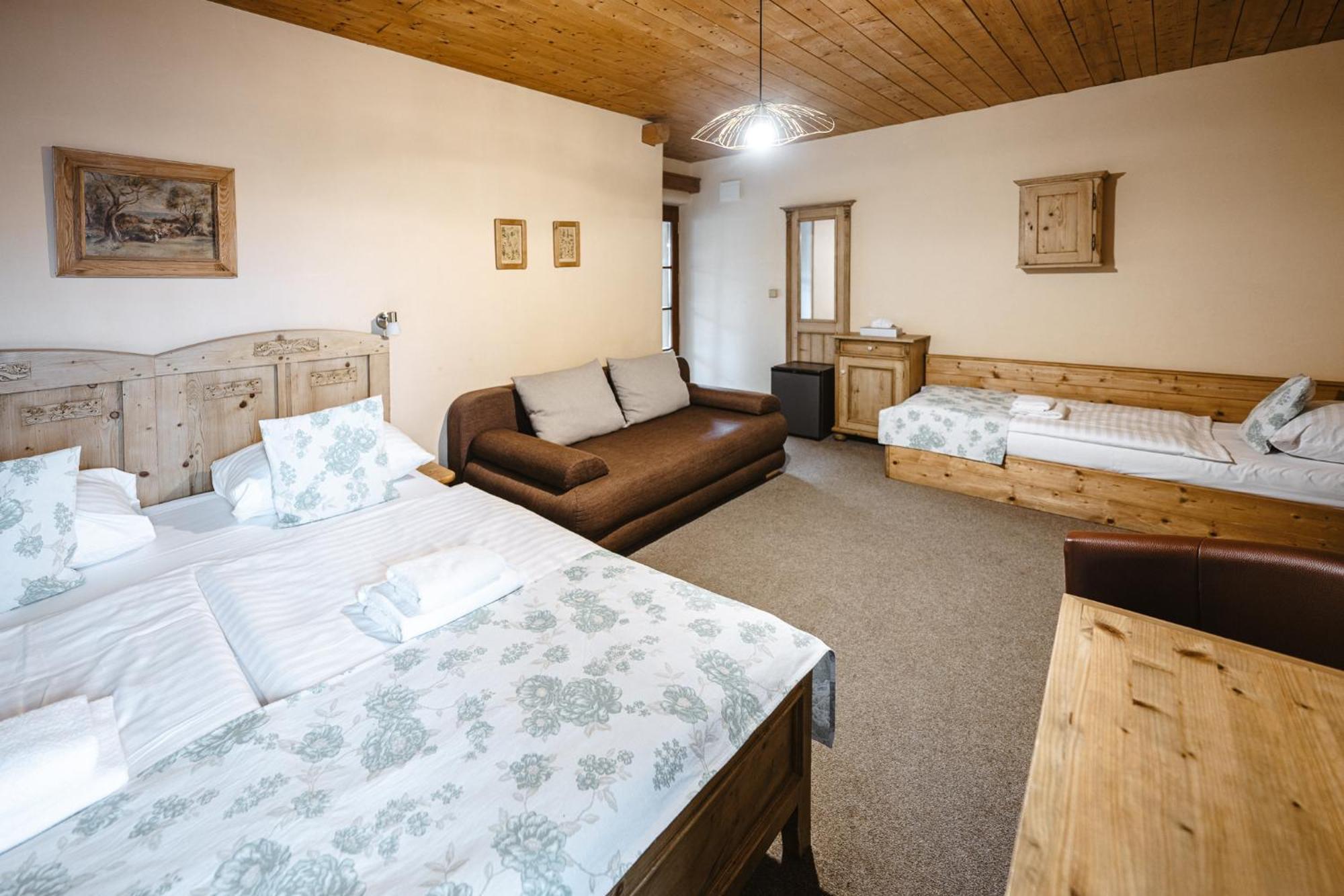 Standard Quadruple Room